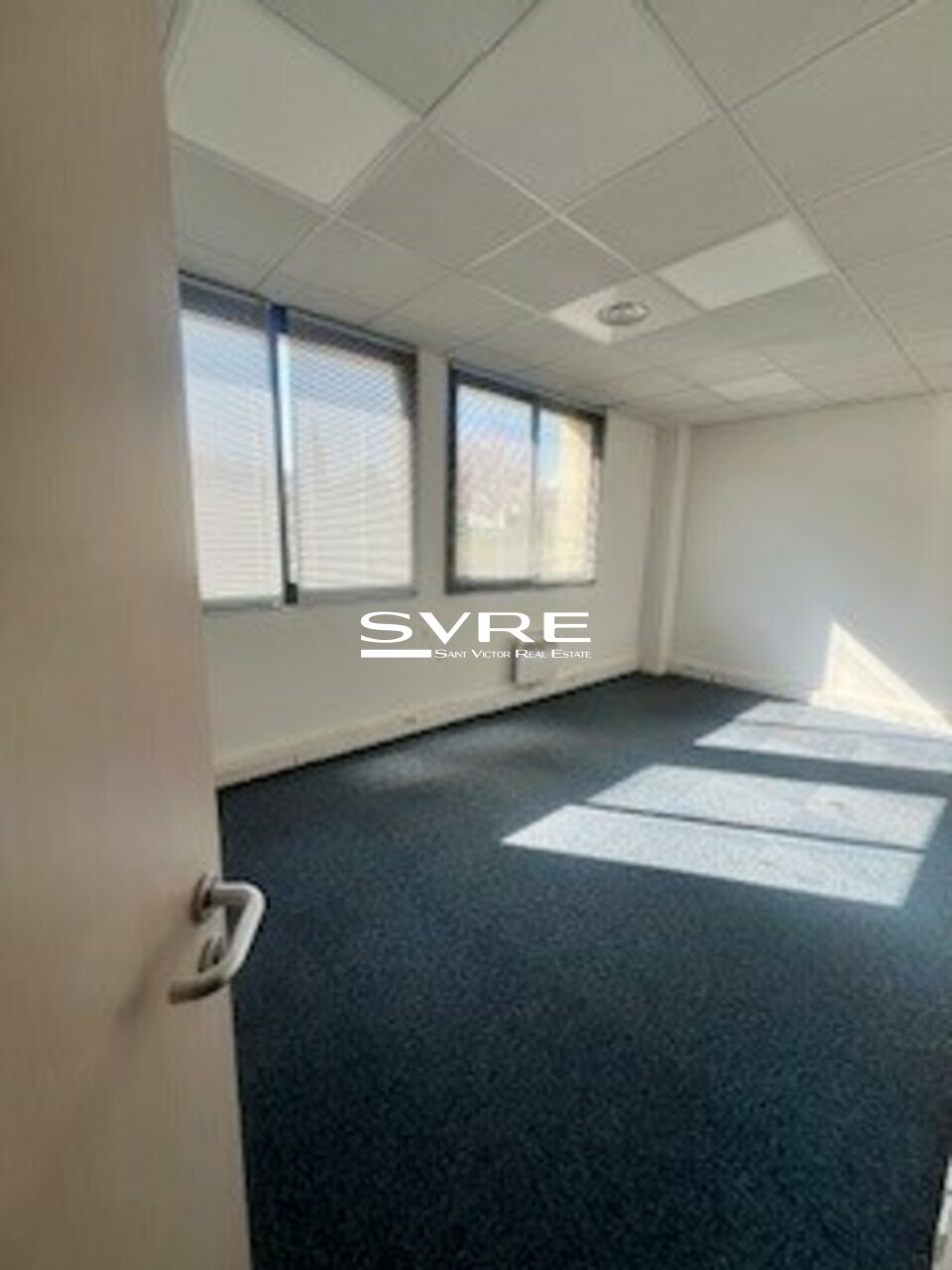 570601295_13_000717_12