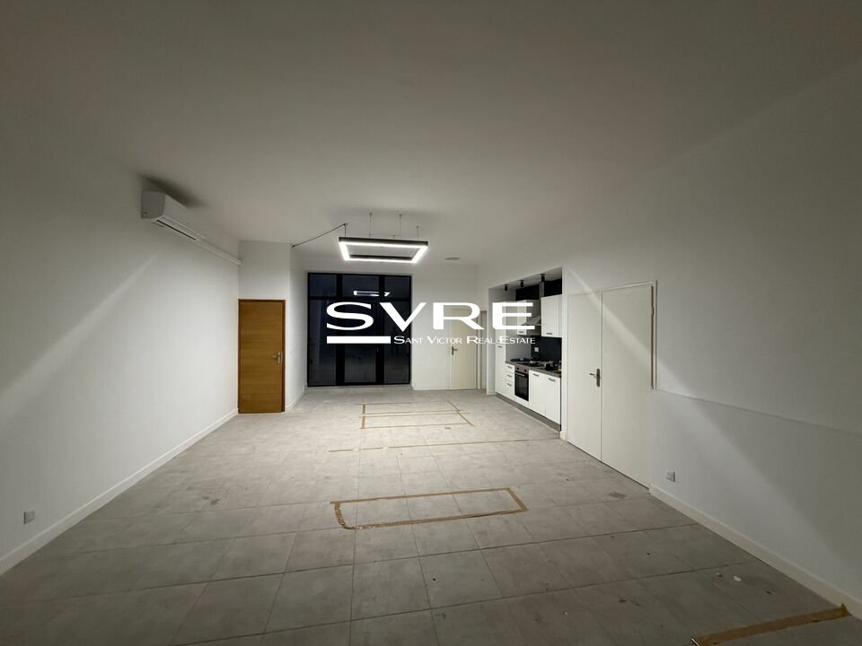 432308746_13_002073_3