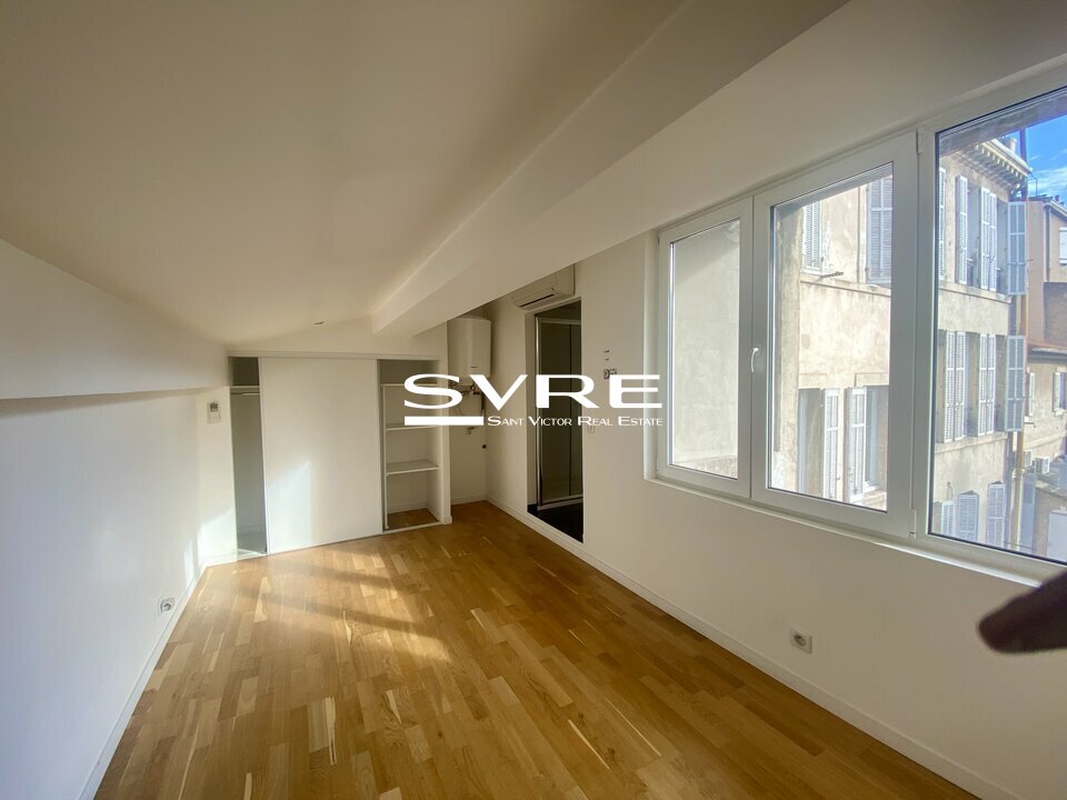 847405521_13_001961_2