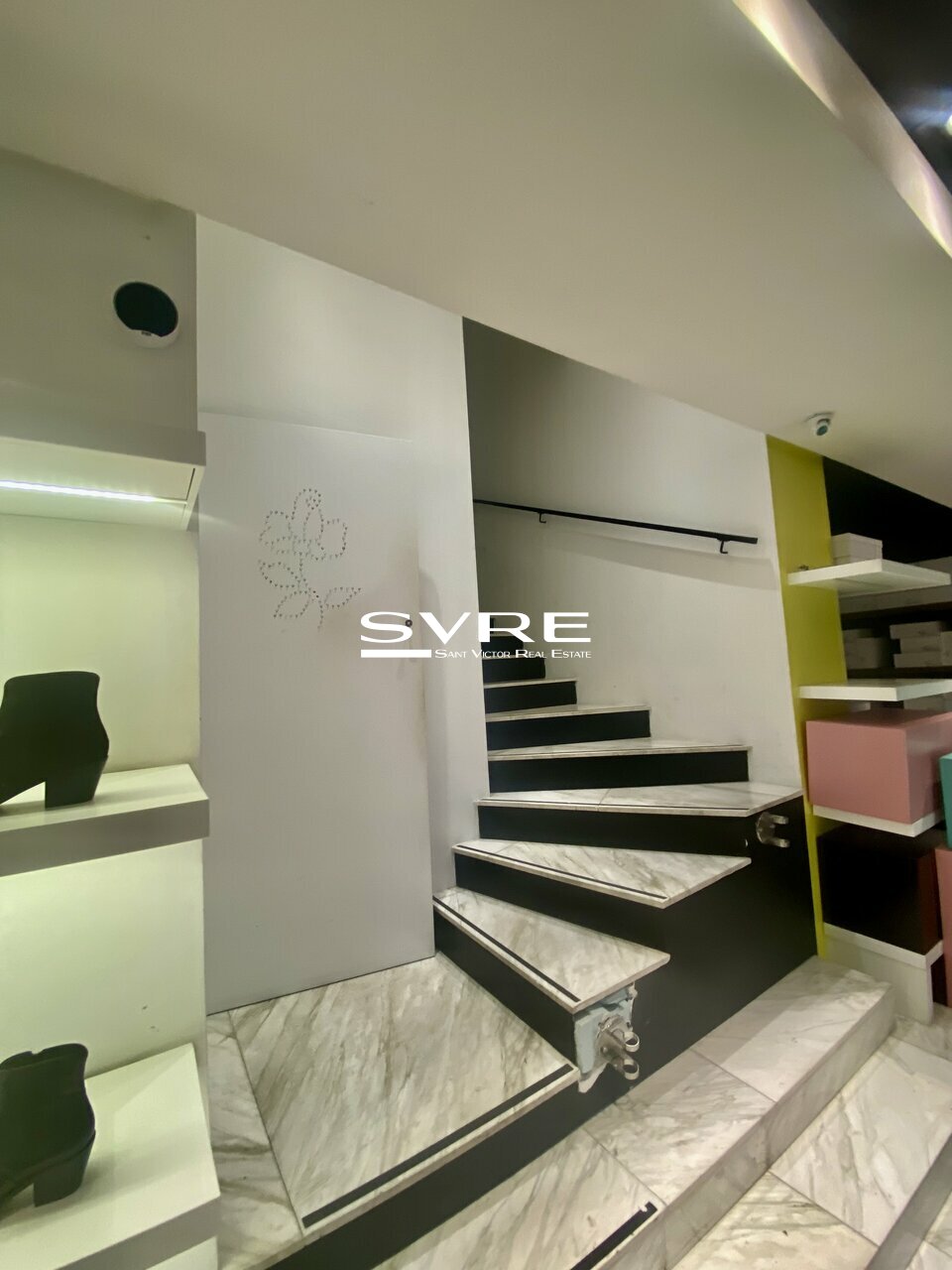 847441883_13_001961_7