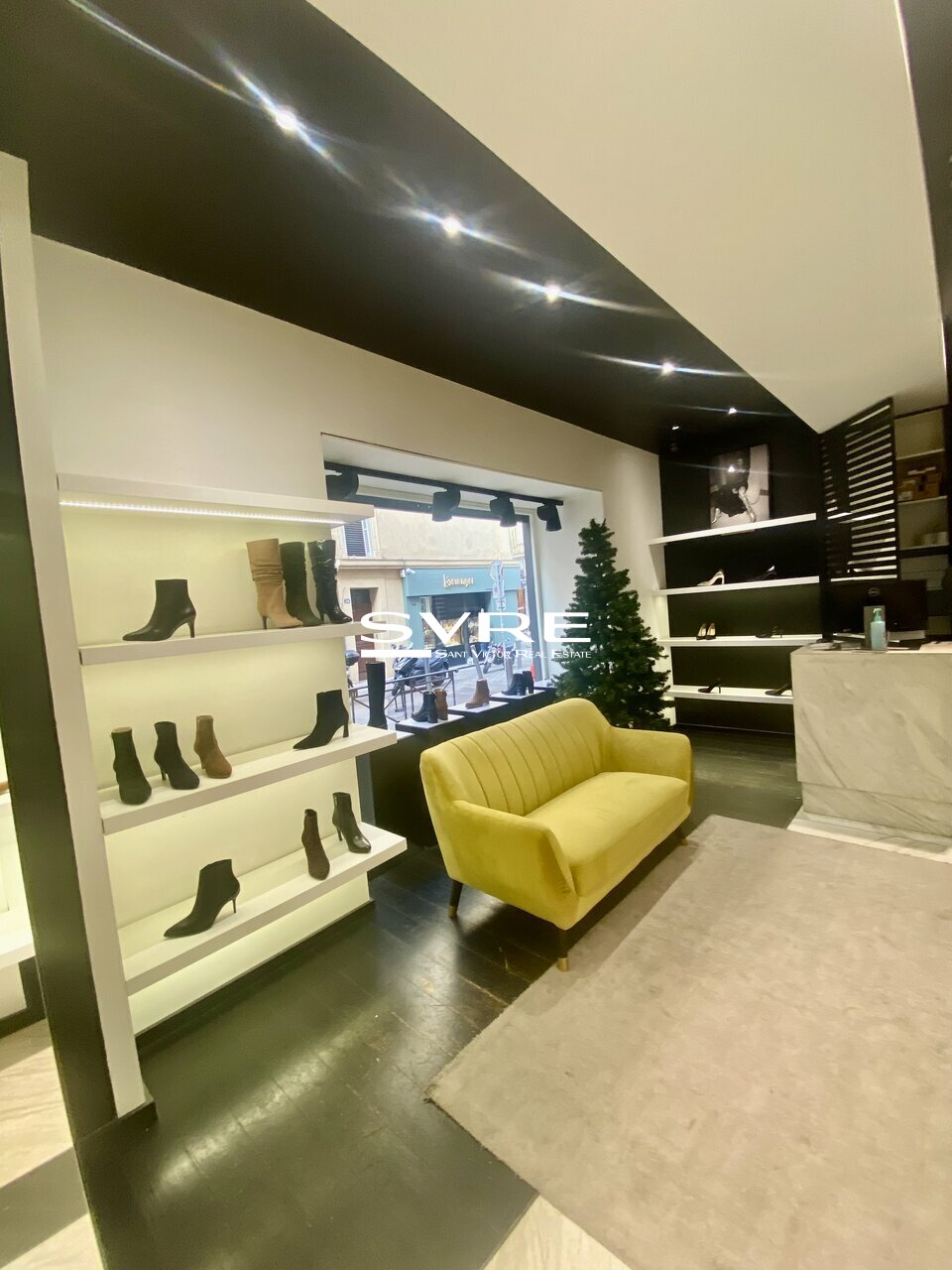 847454597_13_001961_9