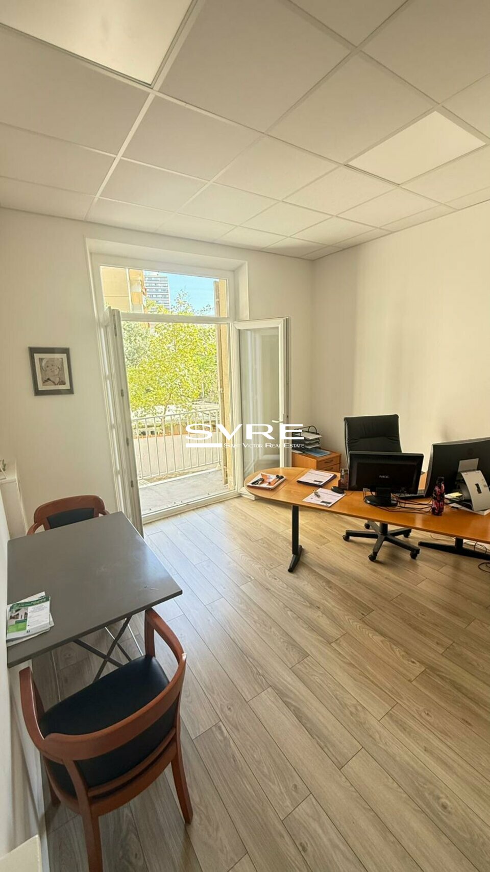 907009709_13_002071_11