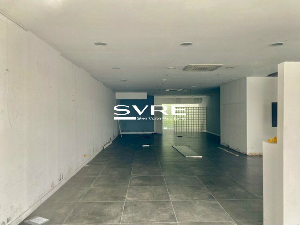 065413149_13_000330_1