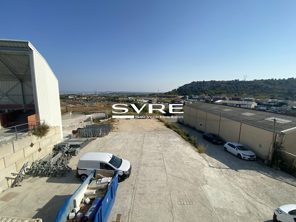 074088294_13_002040_4