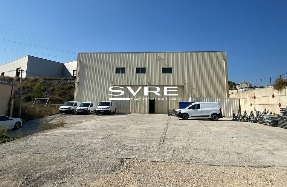 074110387_13_002040_8