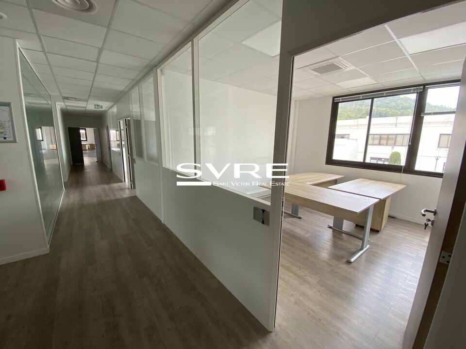 115848215_13_001684_3