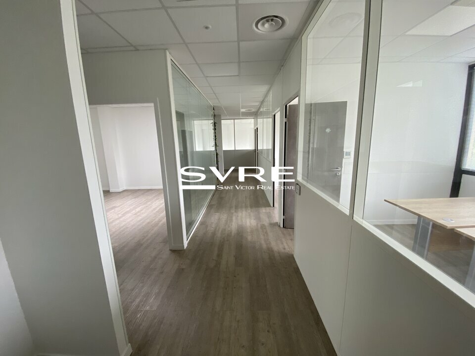 115867676_13_001684_7