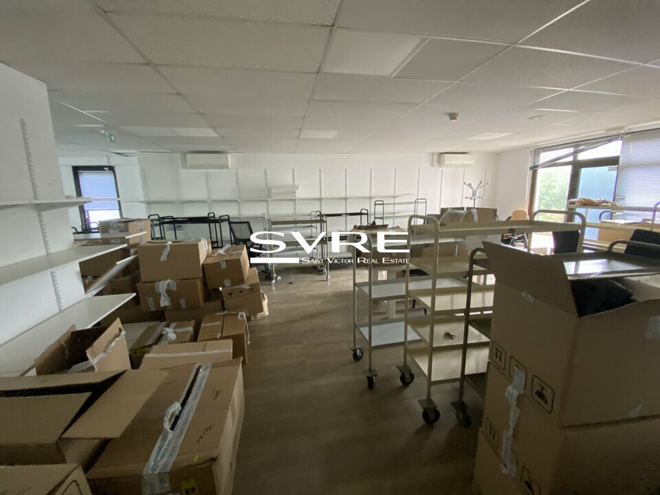 122269135_13_002038_4