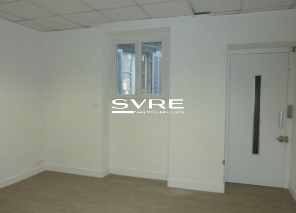 219547784_13_000530_9