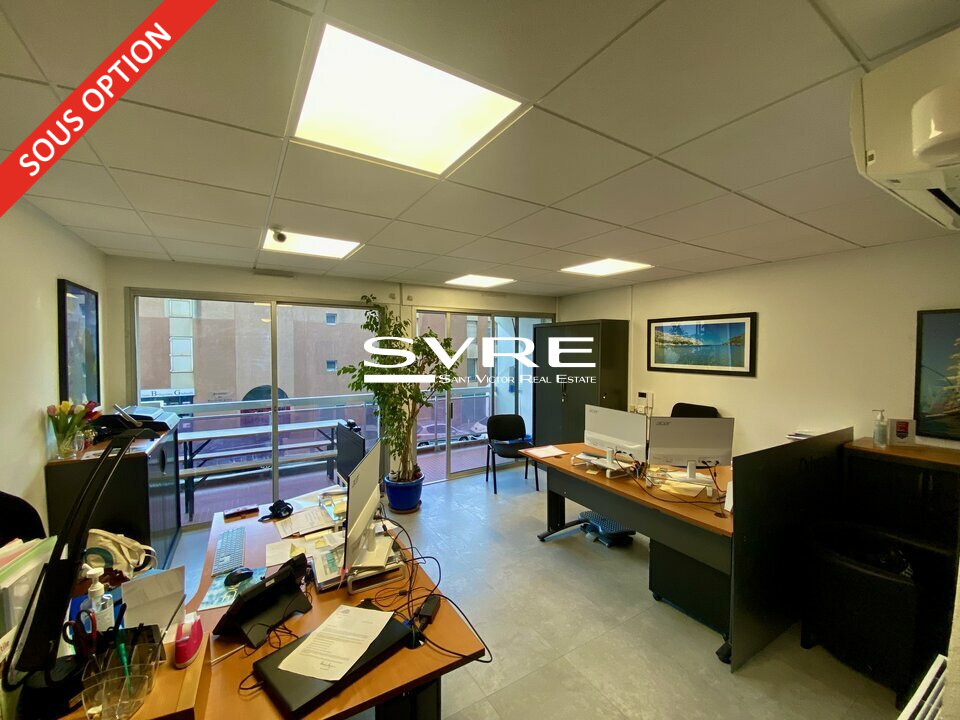 317161684_13_001945_6