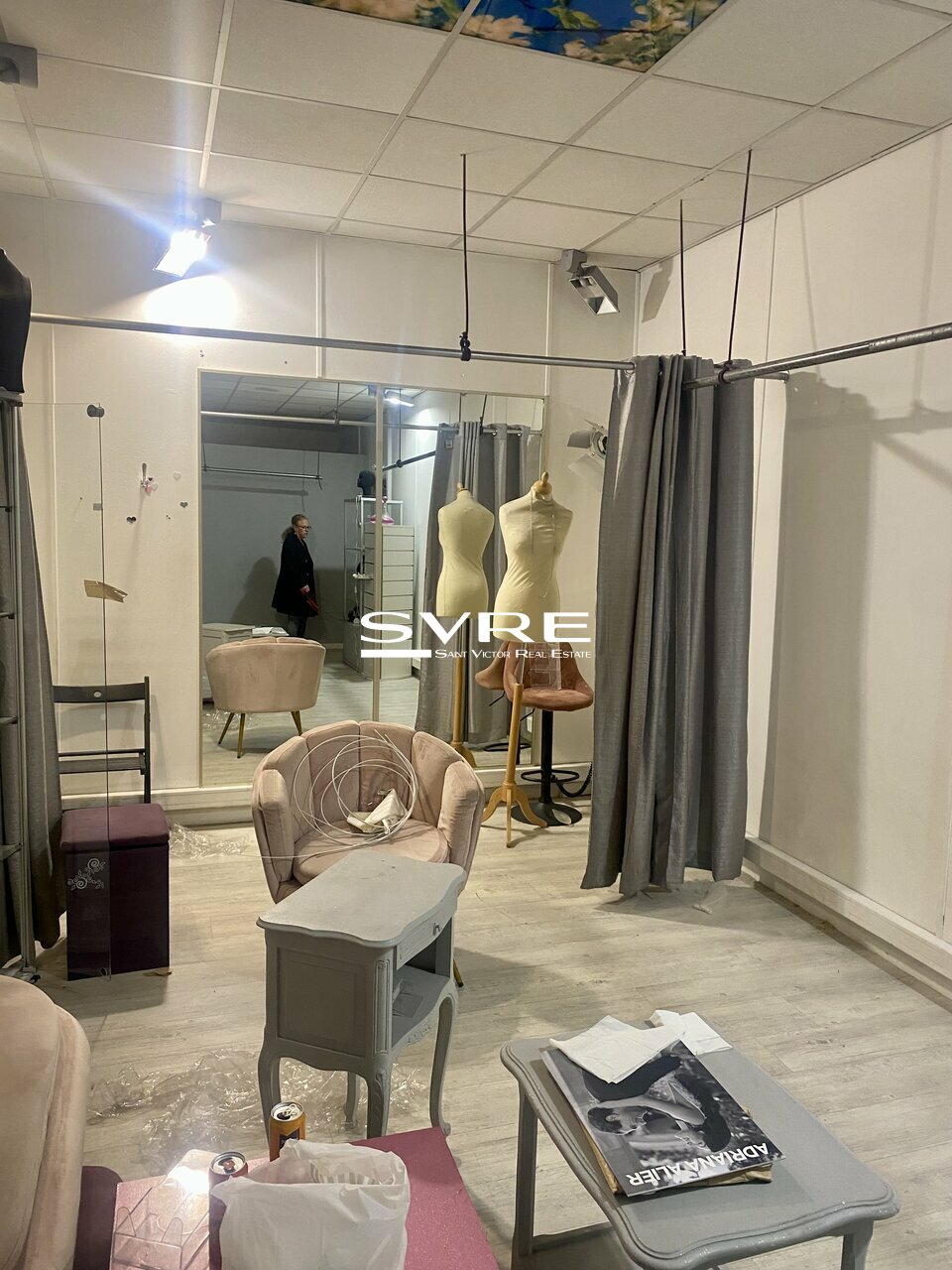 390701106_13_002043_5