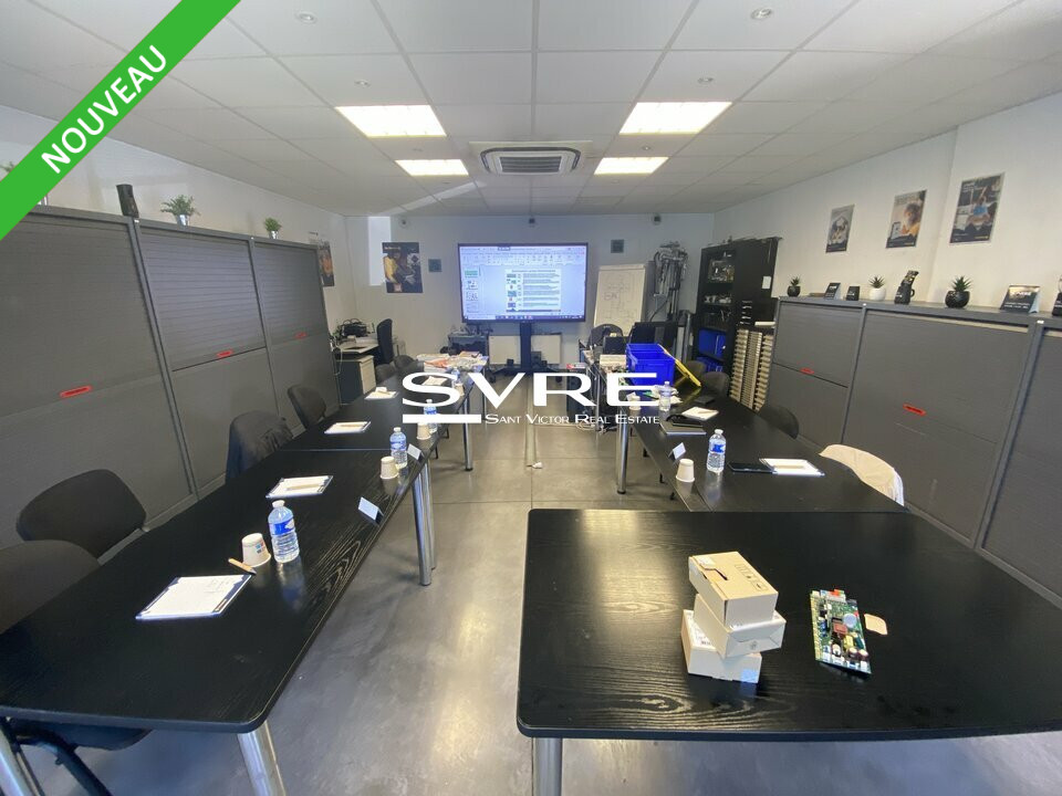 428233964_13_002061_4