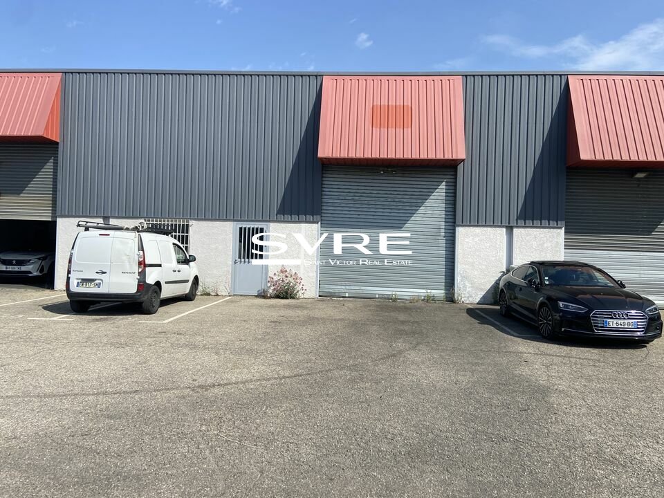 449242195_13_001971_1