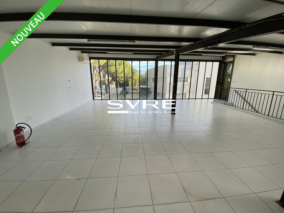 358296368_13_002063_8