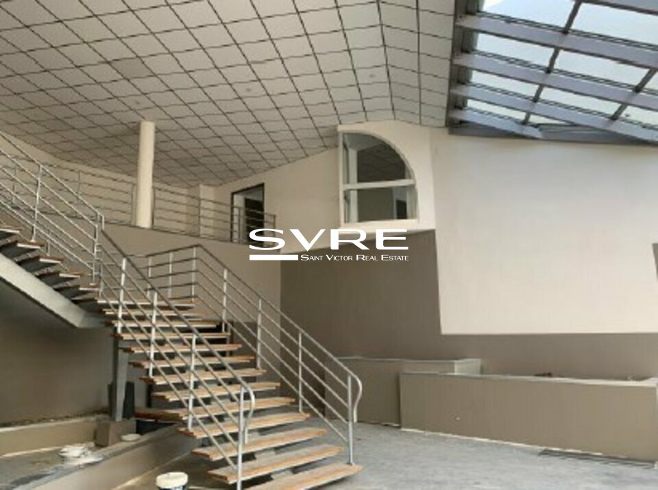 519946699_13_001929_4