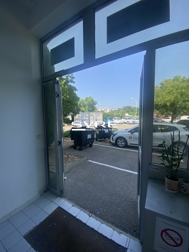 543301269_13_002006_12