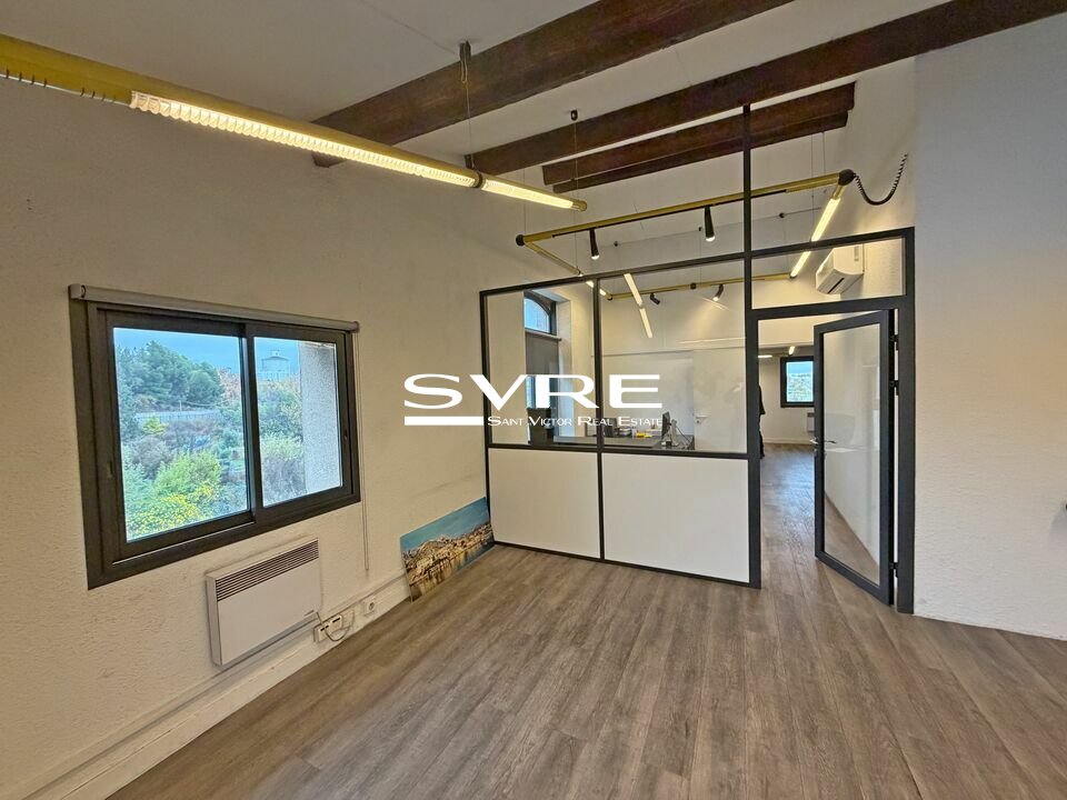 810168370_13_002083_2