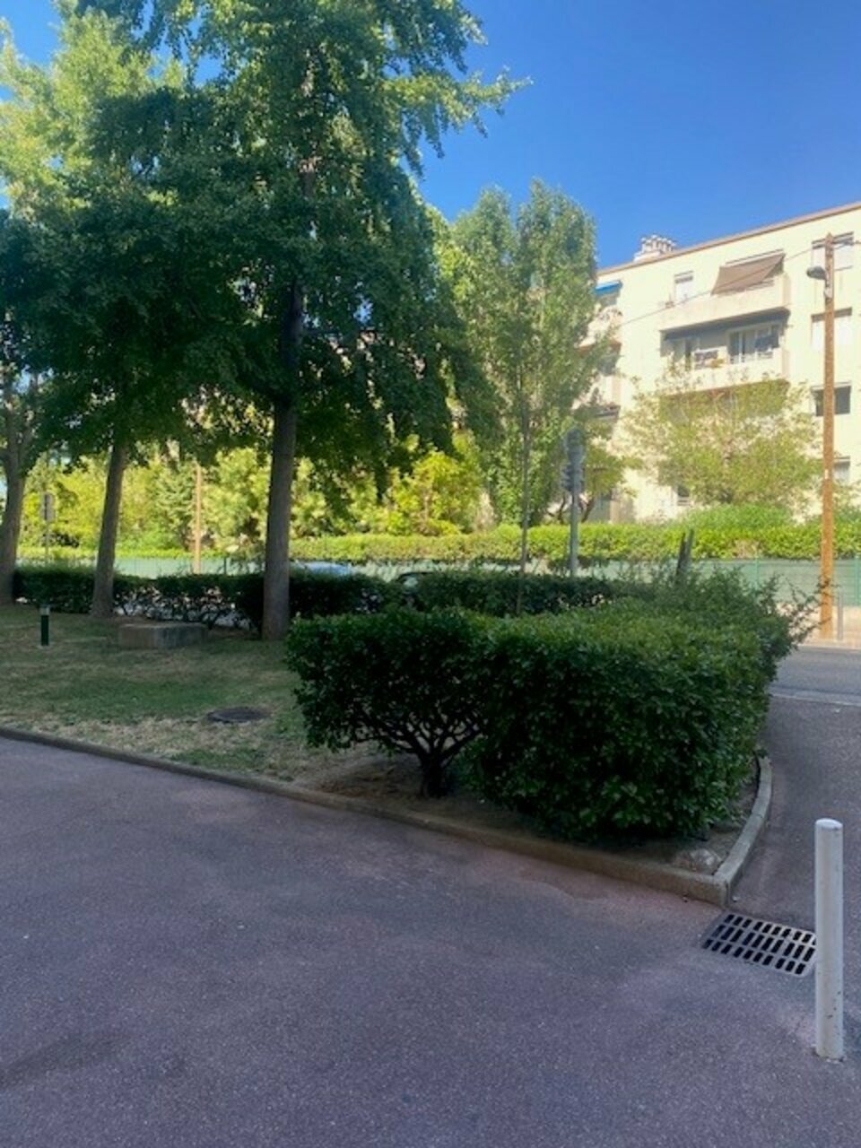 885412327_13_001254_4