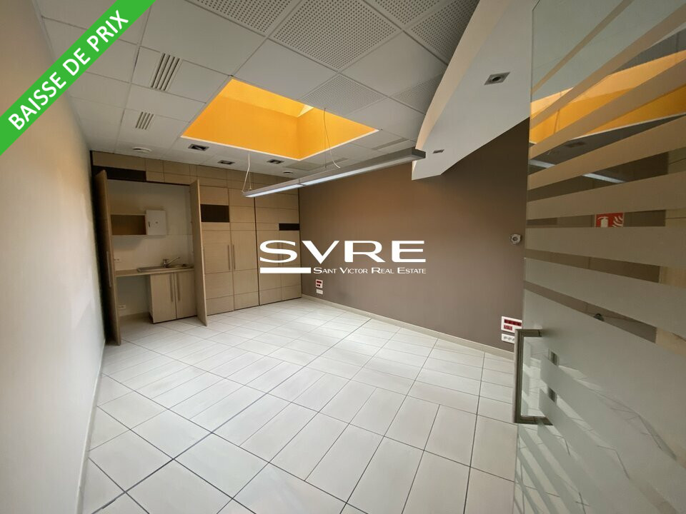 981170016_13_002046_8