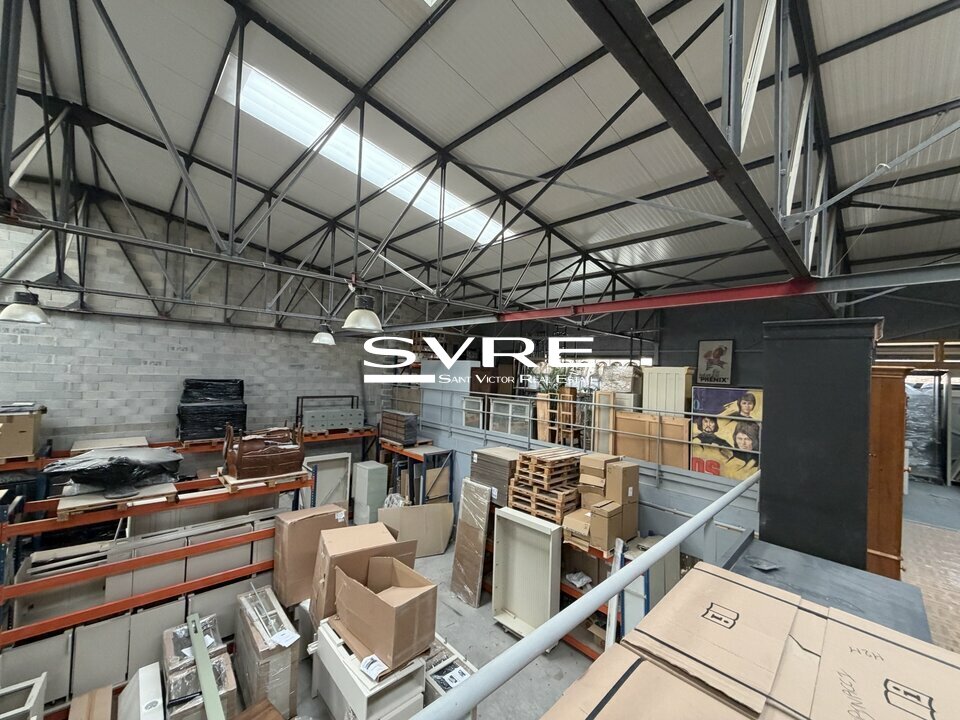 074777131_13_002101_8