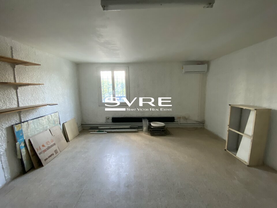 327437321_13_002056_3