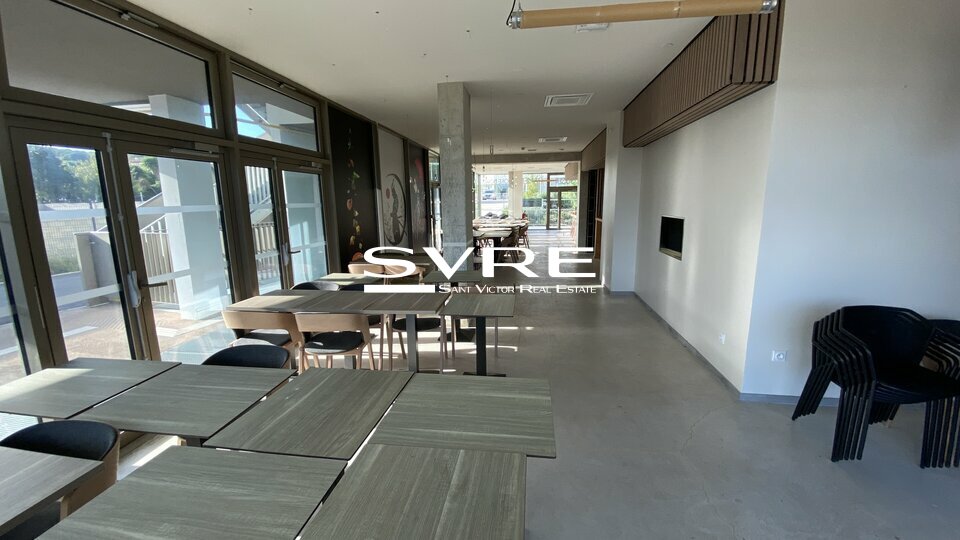 534180914_13_001748_2