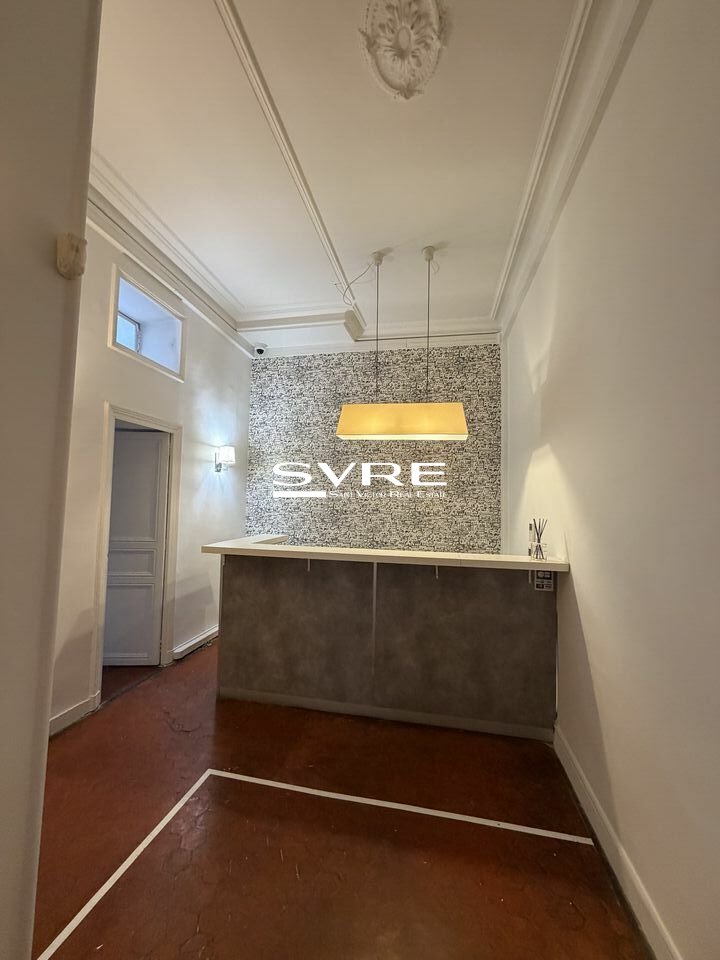 784179771_13_002074_4