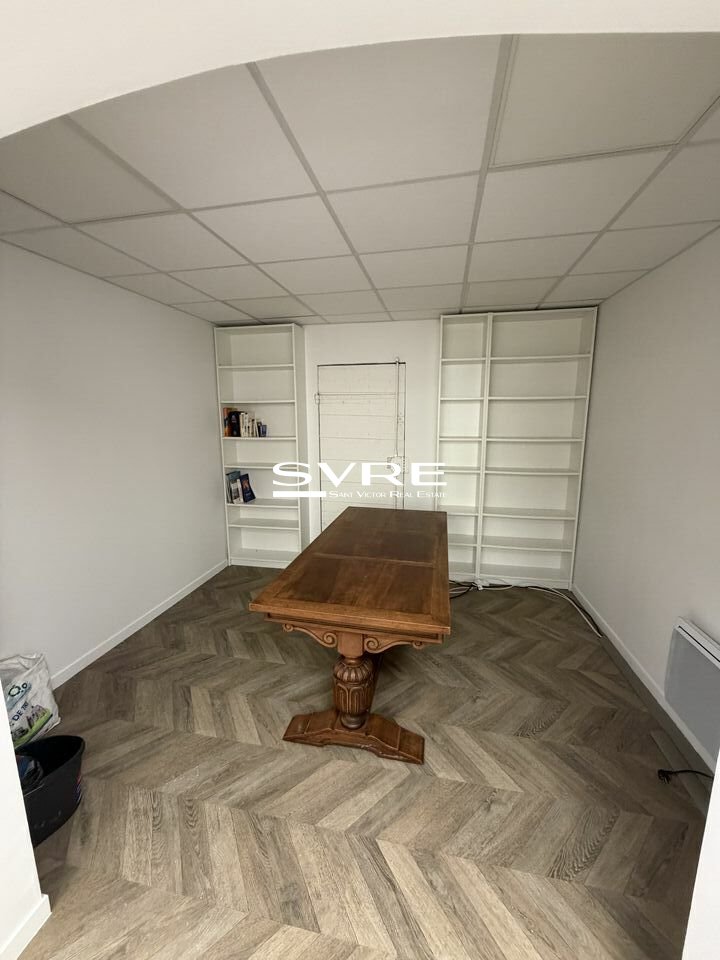 784396060_13_002074_9