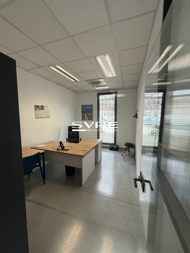 141746539_13_002092_17