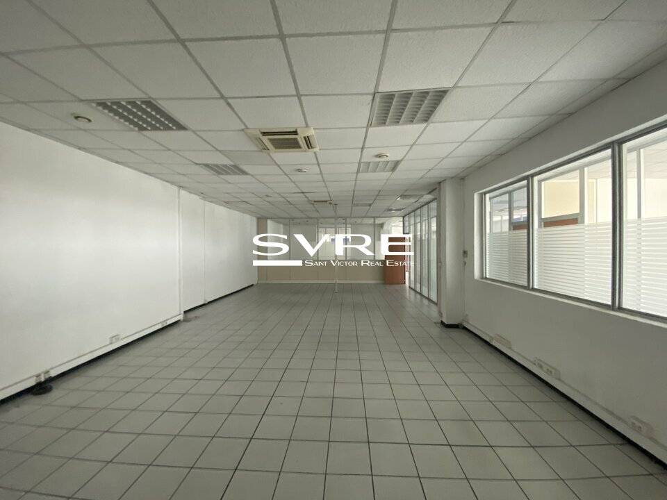 262392592_13_000990_7