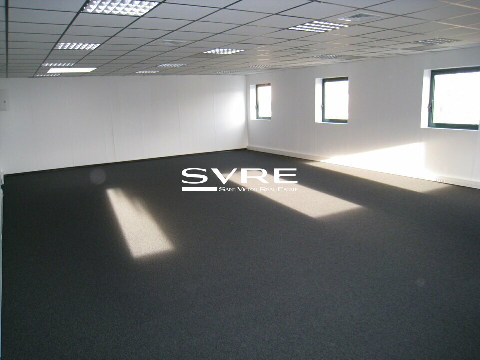 573971135_13_001992_5