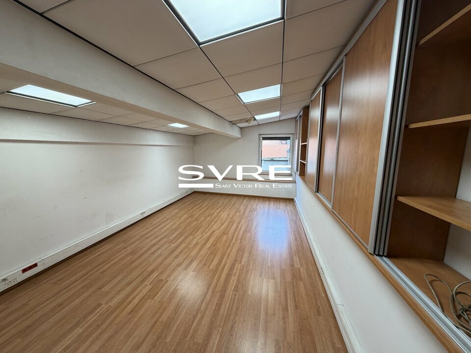 936101682_13_002086_6