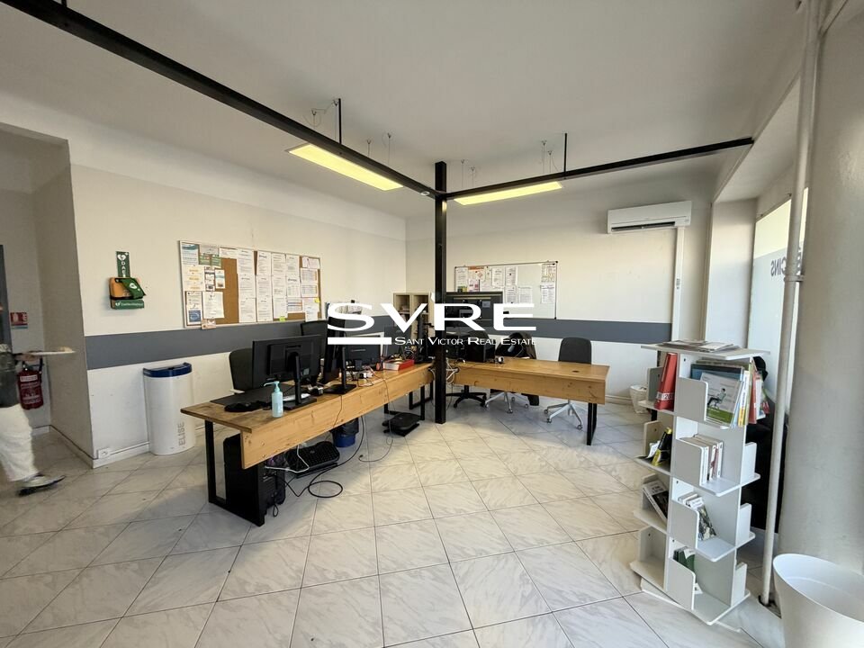 153039919_13_002110_4