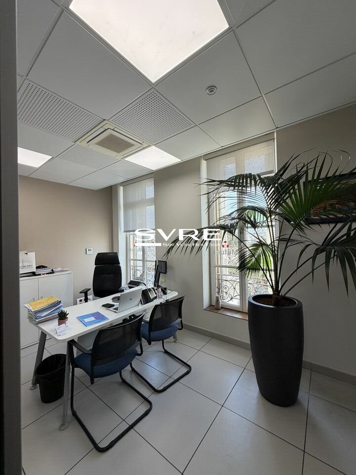 659690321_13_002109_6