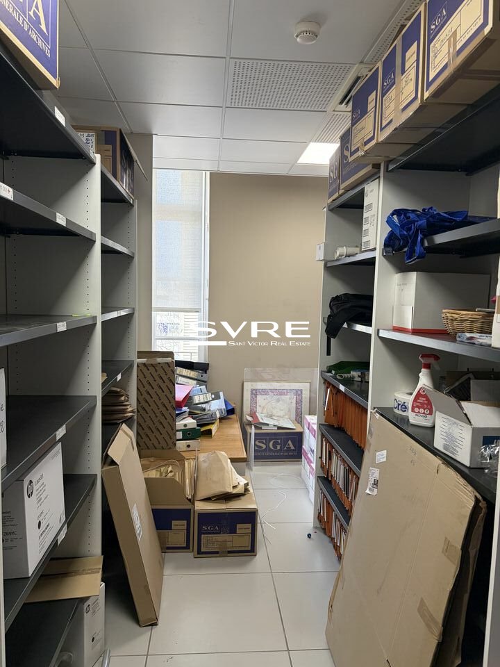 659737565_13_002109_9