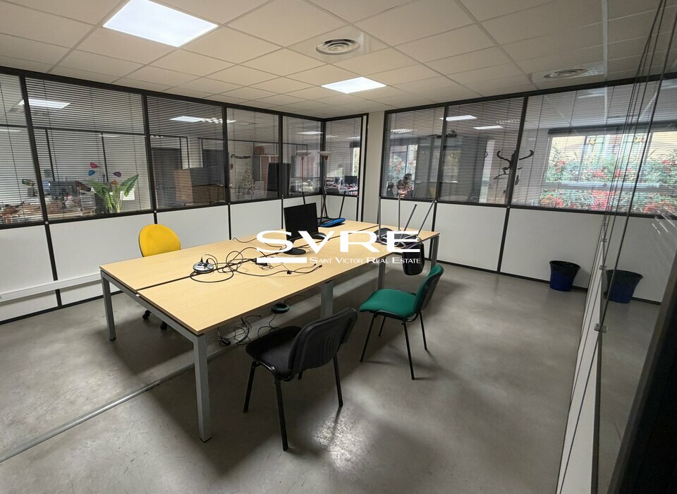 690901873_13_001941_5