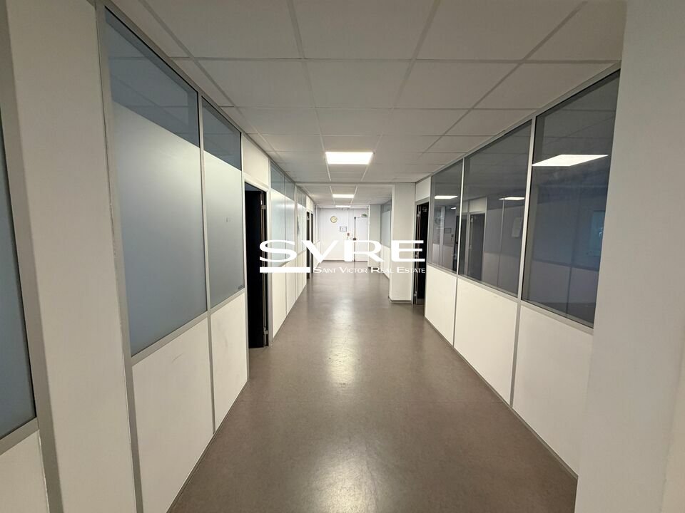 791356347_13_002081_2