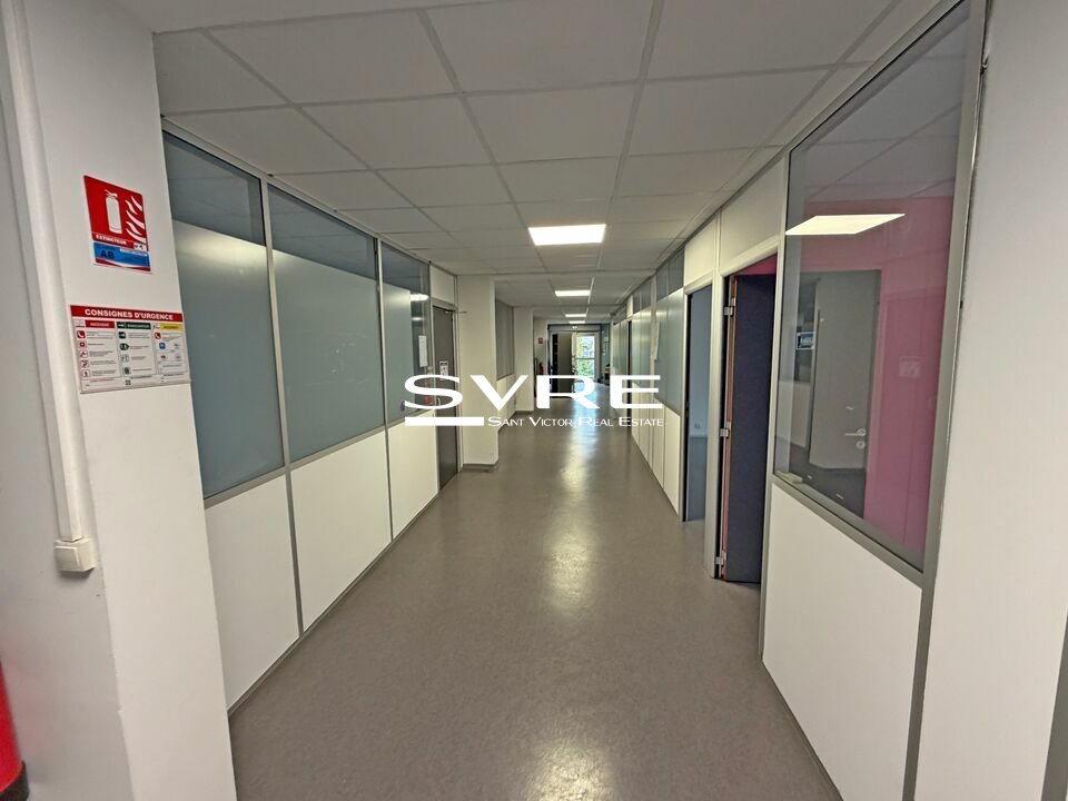 791370631_13_002081_3